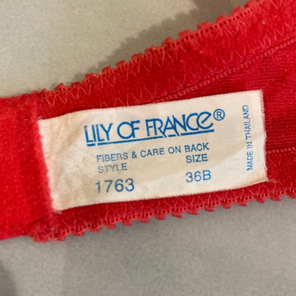 EUC Lily of France 36B Red Lace Bra with Pad Pockets - Picture 5 of 5